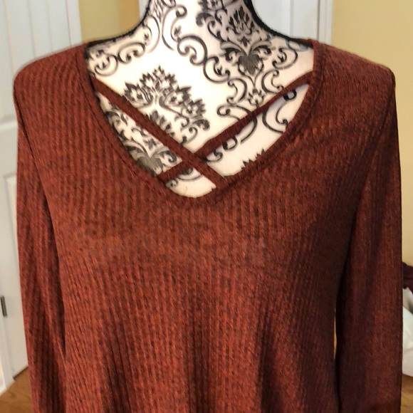 Love Story Tops - Pretty “Love Story” Rust Tunic.  XL. New